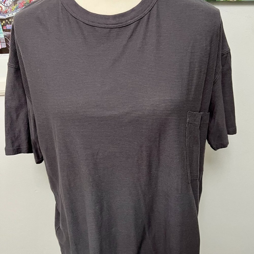 LUNYA Men's Sleep Top with Front Pocket Size XS/S